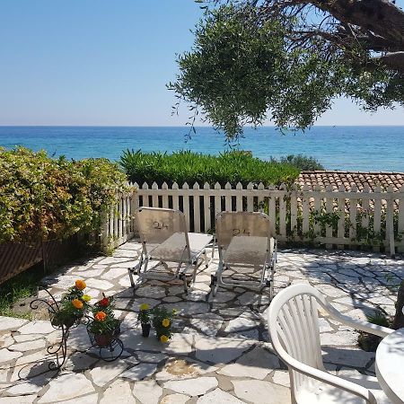 Corfu Glyfada Menigos Beach Apartments المظهر الخارجي الصورة