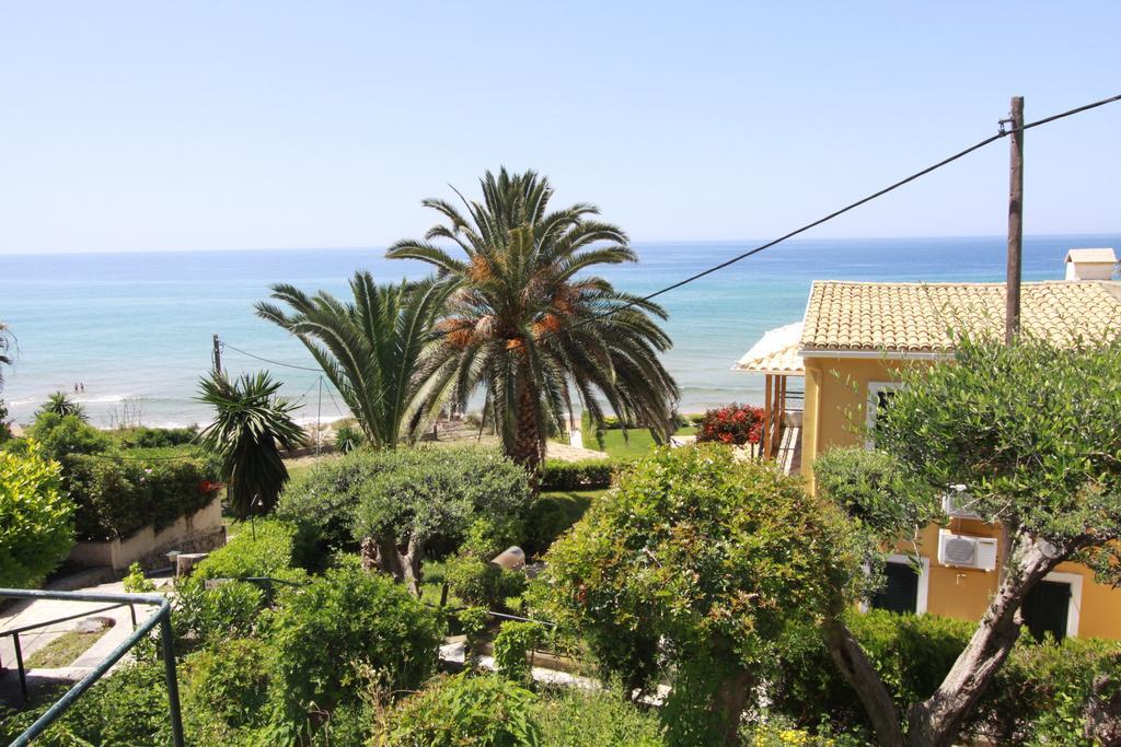 Corfu Glyfada Menigos Beach Apartments المظهر الخارجي الصورة