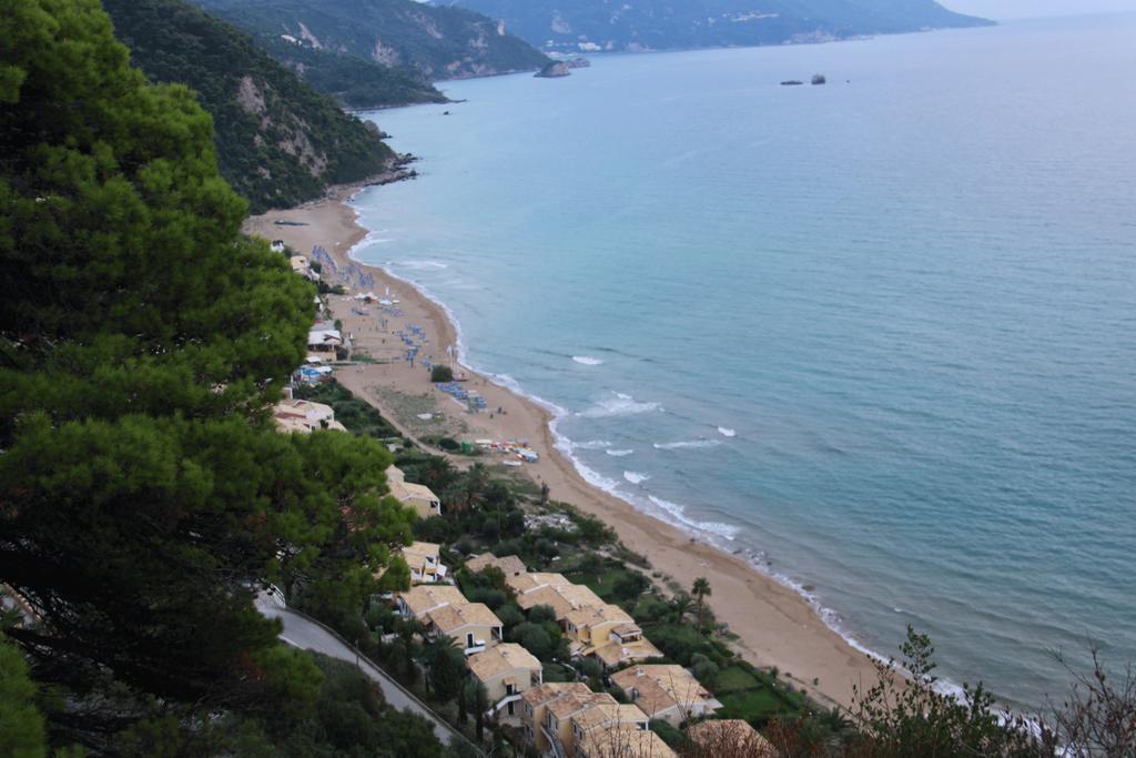 Corfu Glyfada Menigos Beach Apartments المظهر الخارجي الصورة