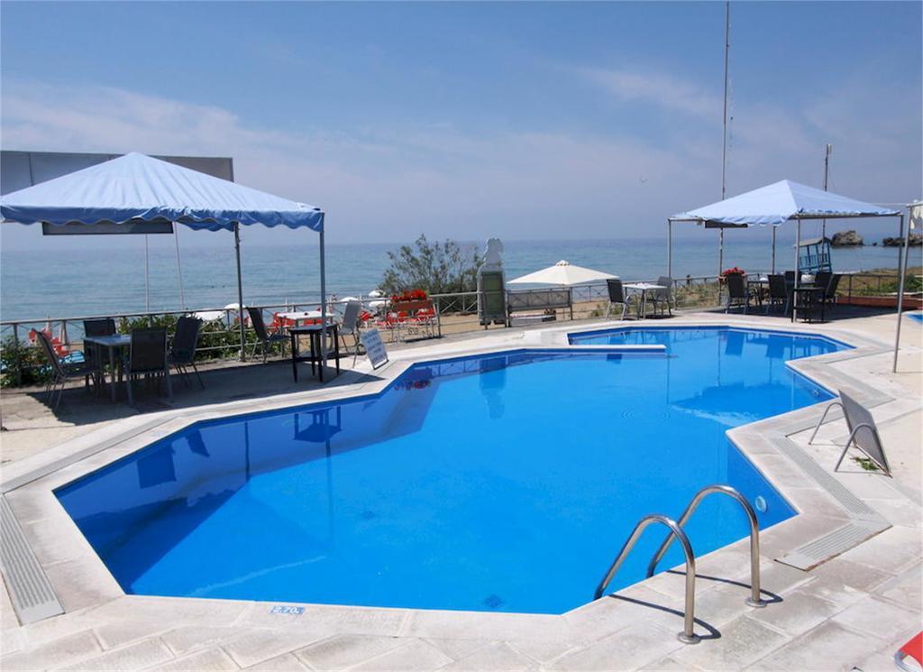 Corfu Glyfada Menigos Beach Apartments المظهر الخارجي الصورة