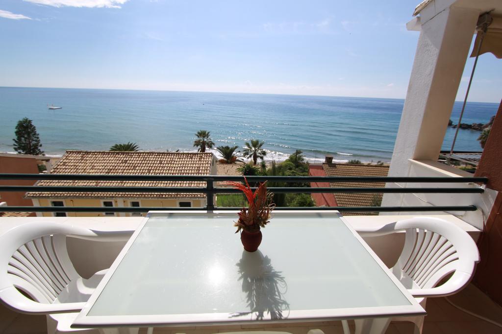 Corfu Glyfada Menigos Beach Apartments المظهر الخارجي الصورة