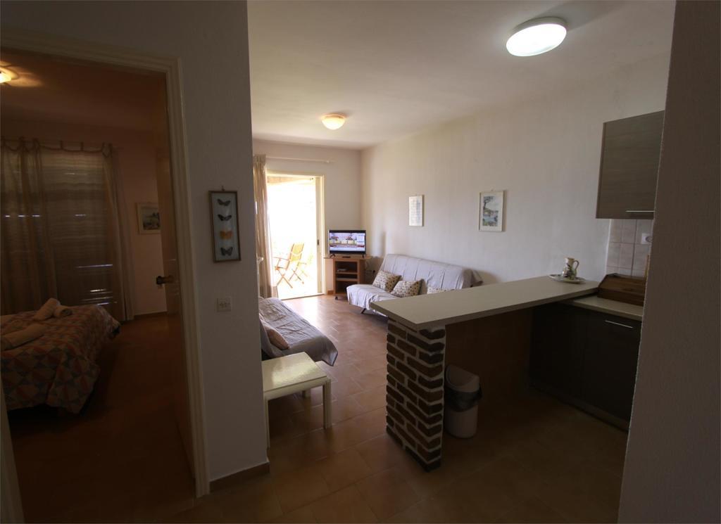 Corfu Glyfada Menigos Beach Apartments المظهر الخارجي الصورة