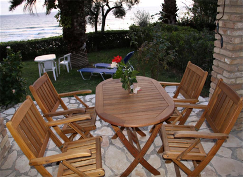 Corfu Glyfada Menigos Beach Apartments المظهر الخارجي الصورة