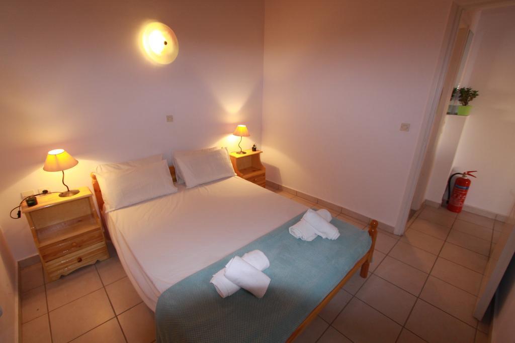 Corfu Glyfada Menigos Beach Apartments المظهر الخارجي الصورة