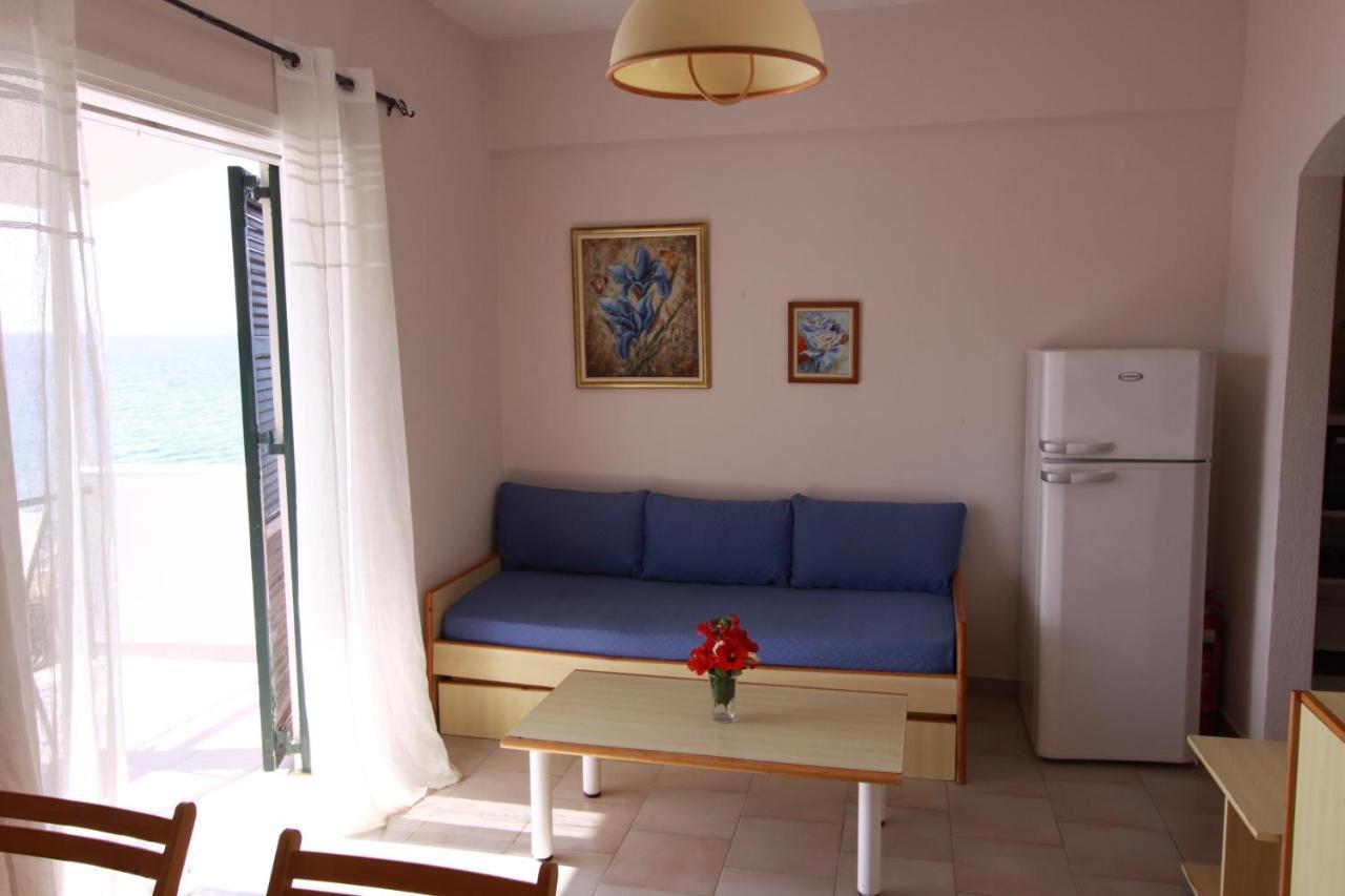 Corfu Glyfada Menigos Beach Apartments المظهر الخارجي الصورة