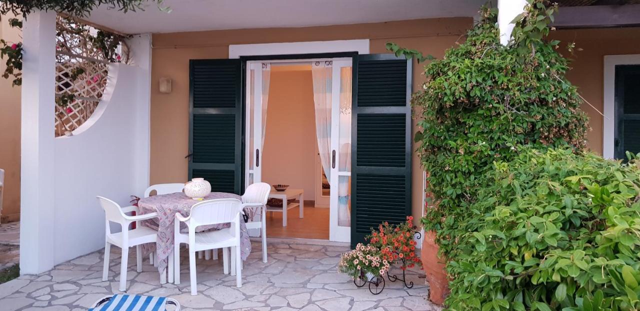 Corfu Glyfada Menigos Beach Apartments المظهر الخارجي الصورة