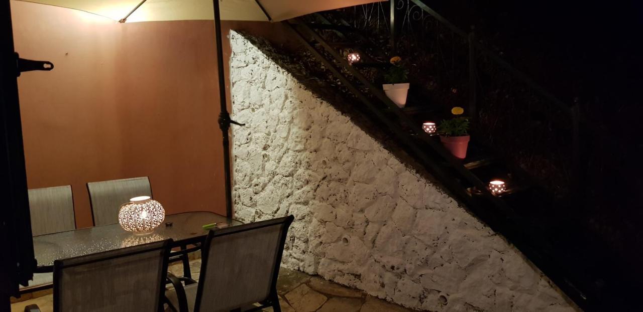 Corfu Glyfada Menigos Beach Apartments المظهر الخارجي الصورة