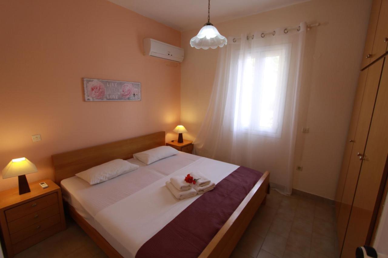 Corfu Glyfada Menigos Beach Apartments المظهر الخارجي الصورة