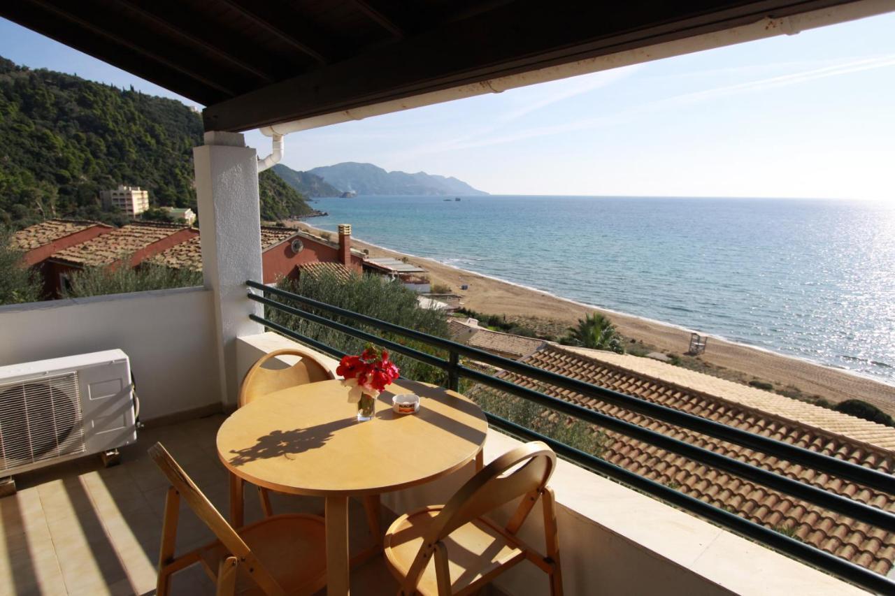Corfu Glyfada Menigos Beach Apartments المظهر الخارجي الصورة