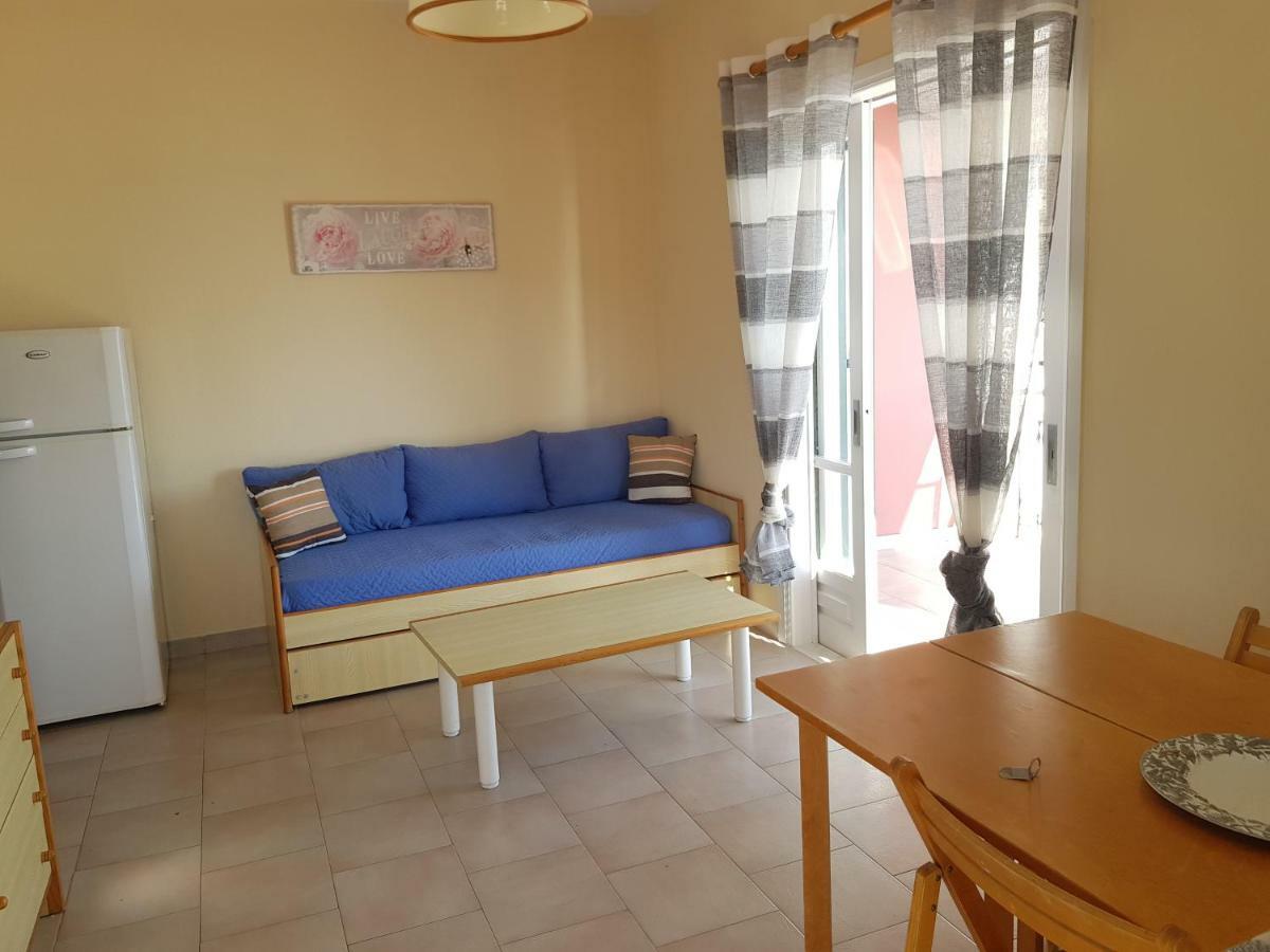 Corfu Glyfada Menigos Beach Apartments المظهر الخارجي الصورة