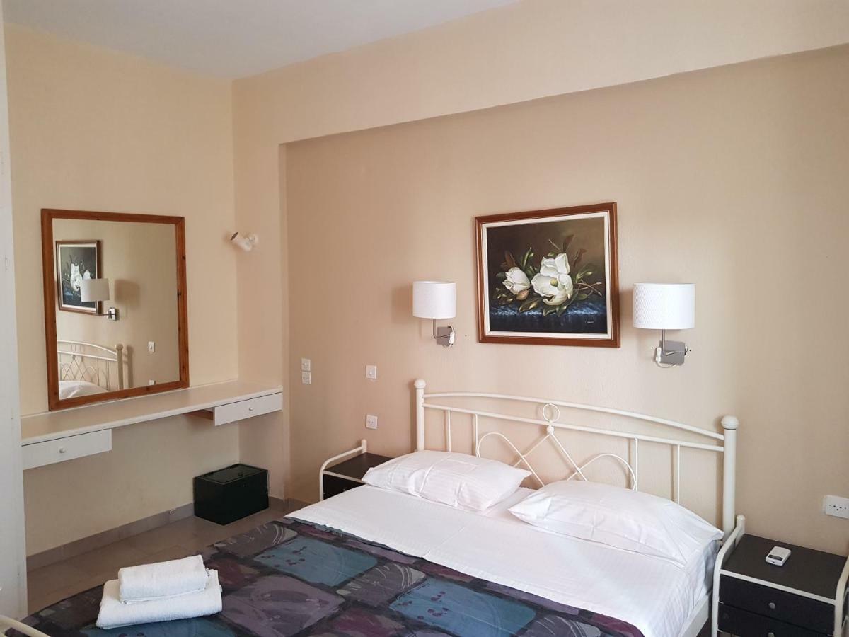 Corfu Glyfada Menigos Beach Apartments المظهر الخارجي الصورة