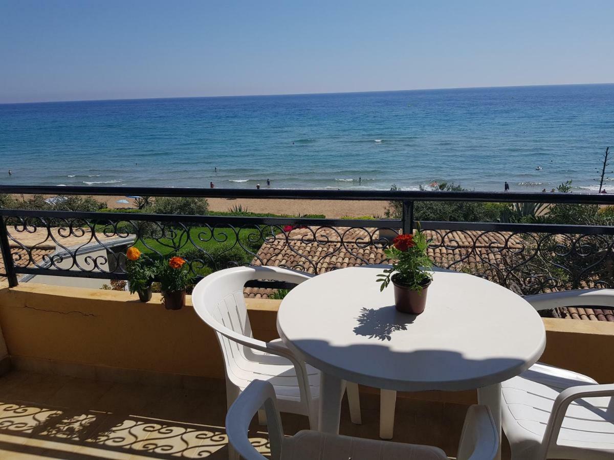 Corfu Glyfada Menigos Beach Apartments المظهر الخارجي الصورة